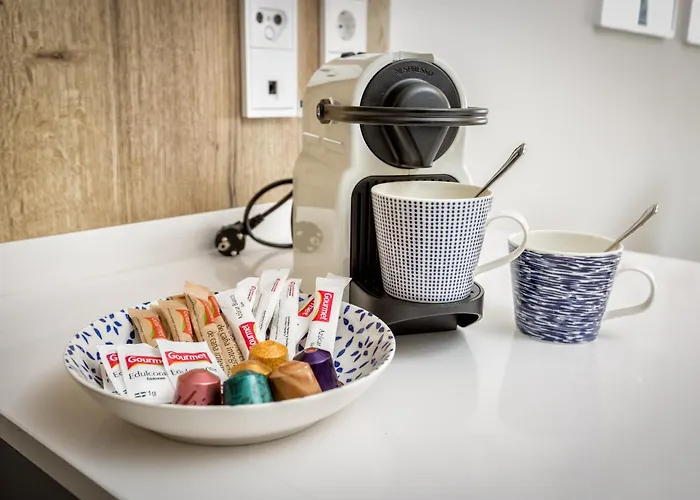 Sb311g - Modern & Well Connected 2 Bed 에스테포나