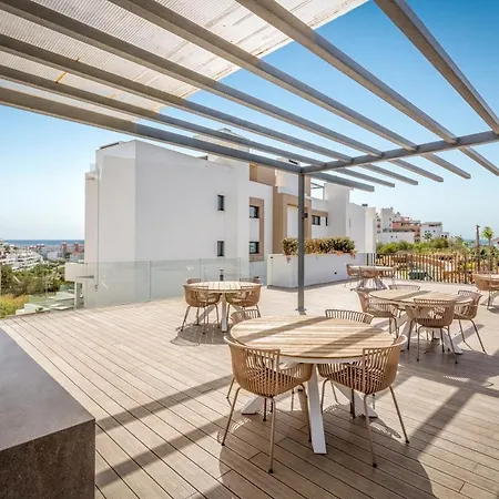 Sb3.11g - Modern Well Connected 2 Bed Apartment *