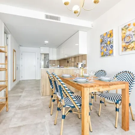 Sb3.11g - Modern Well Connected 2 Bed * Estepona
