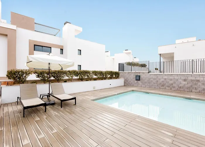 Sb311g - Modern & Well Connected 2 Bed Apartment Estepona