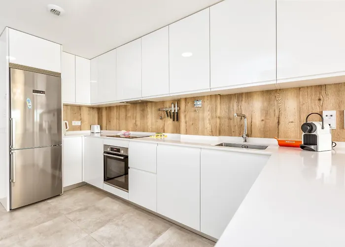 Sb311g - Modern & Well Connected 2 Bed